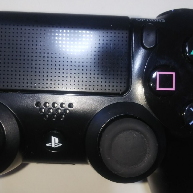 PlayStation4(プレイステーション4)のPS4コントローラー  エンタメ/ホビーのゲームソフト/ゲーム機本体(家庭用ゲーム機本体)の商品写真