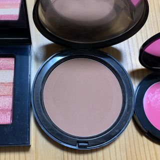 ボビイブラウン(BOBBI BROWN)のボビィブラウン　ブロンジングパウダー(フェイスパウダー)