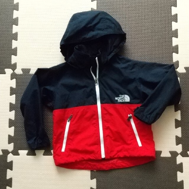 THE NORTH FACE(ザノースフェイス)の【pachiさま専用】おまとめノースフェイス♡コンパクトジャケット キッズ/ベビー/マタニティのキッズ服男の子用(90cm~)(ジャケット/上着)の商品写真