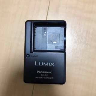 パナソニック(Panasonic)のパナソニック デジカメ LUMIX 充電器 DE-A11 ルミックス(その他)