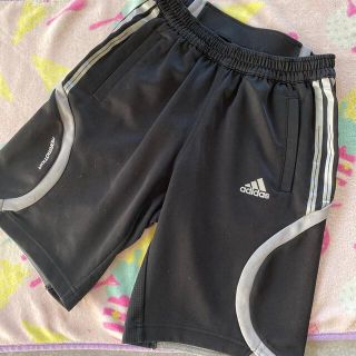 アディダス(adidas)の【お値下げ‼︎】アディダス　ハーフパンツ　140(パンツ/スパッツ)