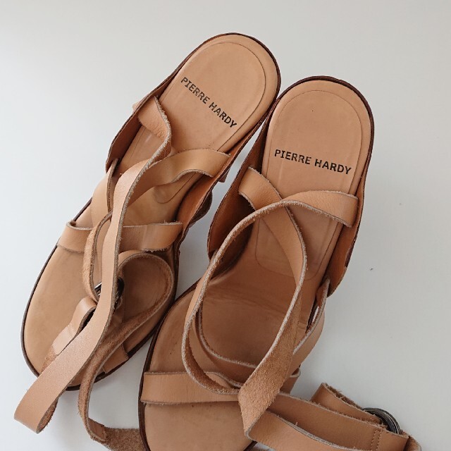 PIERRE HARDY(ピエールアルディ)のPIERRE HARDY ピエールアルディ サンダル パンプス レディースの靴/シューズ(サンダル)の商品写真