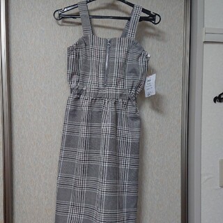 ニシマツヤ(西松屋)のグレー ジャンパースカート 150(スカート)
