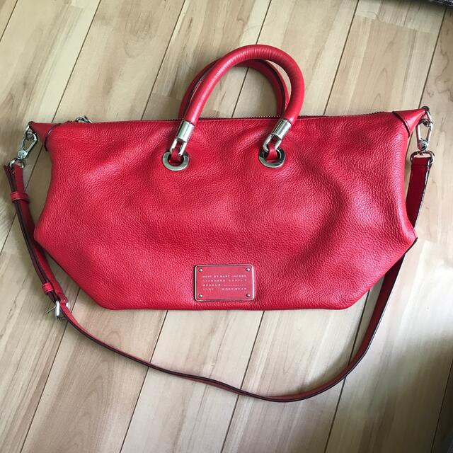 Marc by marc jacobs レザーショルダー付きハンドバッグ