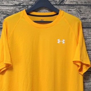 アンダーアーマー(UNDER ARMOUR)のＵＮＤＥＲ　ＡＲＭＯＵＲ　アンダーアーマー　ＸＸＬ　ロゴＴシャツ(Tシャツ/カットソー(半袖/袖なし))