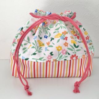 ハンドメイド　パステルフラワーのお弁当袋　ランチグッズ　花柄　パステルカラー(外出用品)