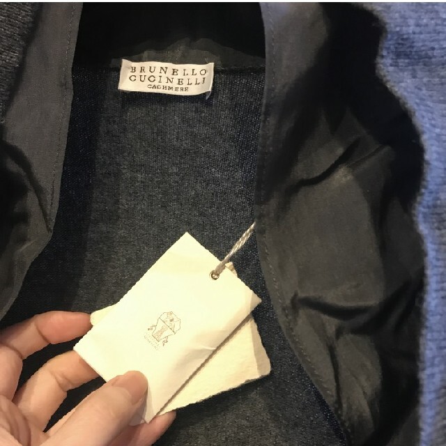 BRUNELLO CUCINELLI(ブルネロクチネリ)のブルネロクチネリカシミヤチャコールグレーカーデ レディースのトップス(カーディガン)の商品写真