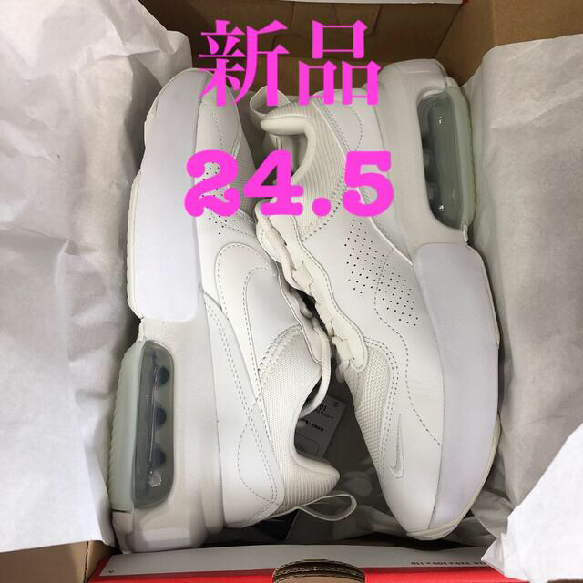 NIKE(ナイキ)の新品　エアマックス　ヴェローナ　verona 24.5 白　airmax レディースの靴/シューズ(スニーカー)の商品写真