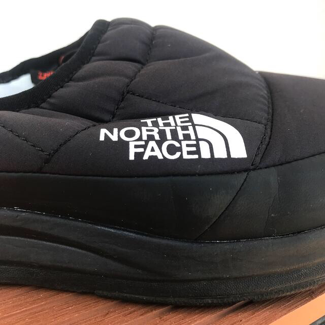 THE NORTH FACE(ザノースフェイス)の【専用】THE NORTH FACE ヌプシ トラクションライトミュール レディースの靴/シューズ(スリッポン/モカシン)の商品写真