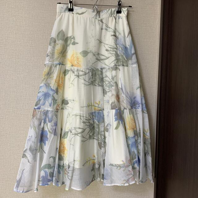 新品❤︎マイストラーダ❤︎ エアリーボタニカルスカート