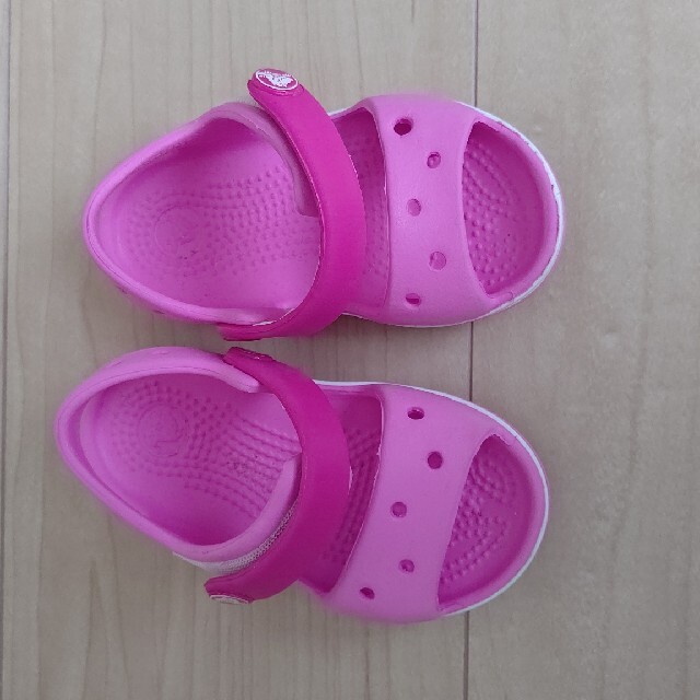 crocs(クロックス)のクロックス crocs １２cm キッズ/ベビー/マタニティのベビー靴/シューズ(~14cm)(サンダル)の商品写真