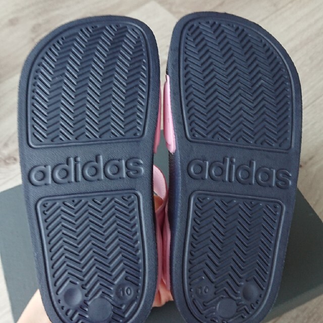 adidas(アディダス)のアディダス サンダル 新品 キッズ/ベビー/マタニティのベビー靴/シューズ(~14cm)(サンダル)の商品写真