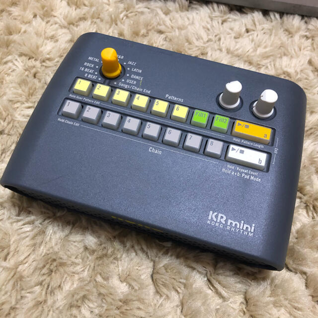 KORG(コルグ)のセット KORG KR mini リズムマシン PS-1 フットスイッチ 楽器のDTM/DAW(音源モジュール)の商品写真