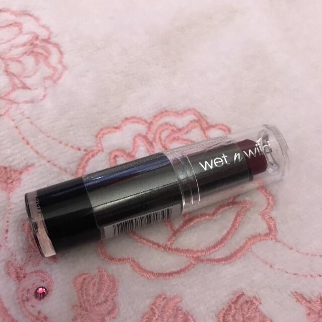 Sephora(セフォラ)のwet n wild 口紅 リップ 新品 未開封 コスメ/美容のベースメイク/化粧品(口紅)の商品写真