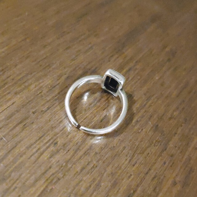 BEAMS(ビームス)のアンティーク風 ラクタングル デザインリング 指輪 シルバーリング レディースのアクセサリー(リング(指輪))の商品写真