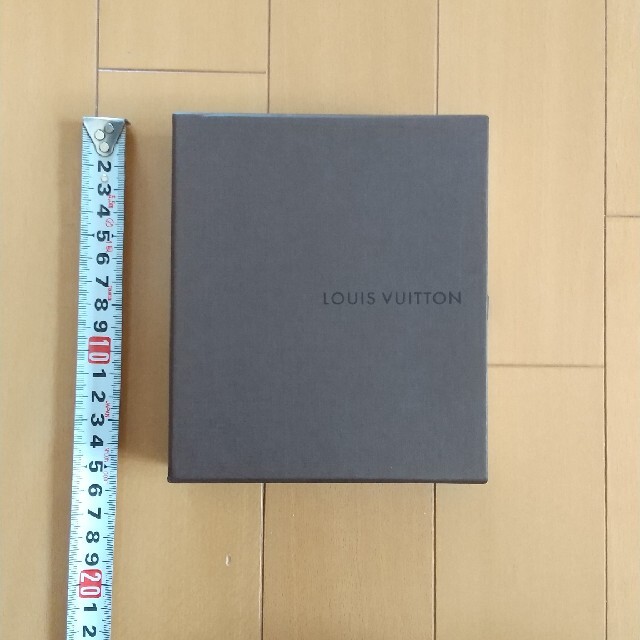 LOUIS VUITTON(ルイヴィトン)のルイヴィトンの空き箱 レディースのファッション小物(その他)の商品写真