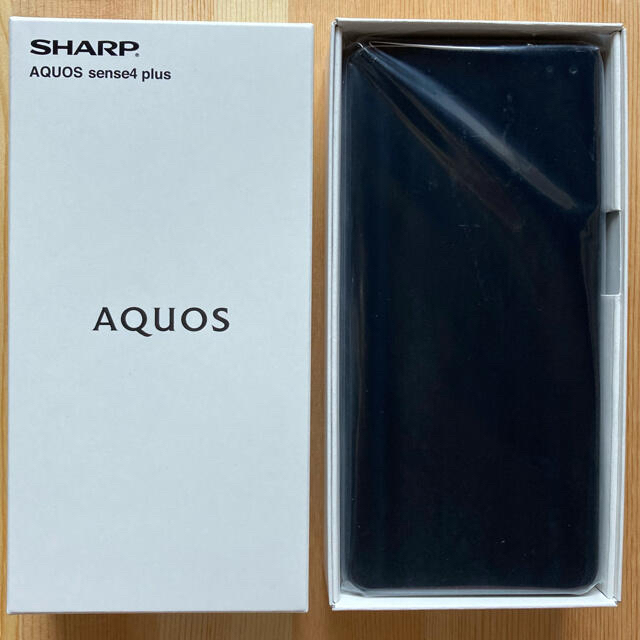 AQUOS(アクオス)のSHARP AQUOS sense4 plus ブラック　新品 スマホ/家電/カメラのスマートフォン/携帯電話(スマートフォン本体)の商品写真