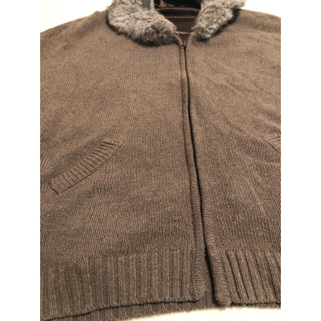 UNITED ARROWS(ユナイテッドアローズ)のユナイテッド アローズ  ファー付きニットジャケット 裏地サテン レディースのジャケット/アウター(毛皮/ファーコート)の商品写真