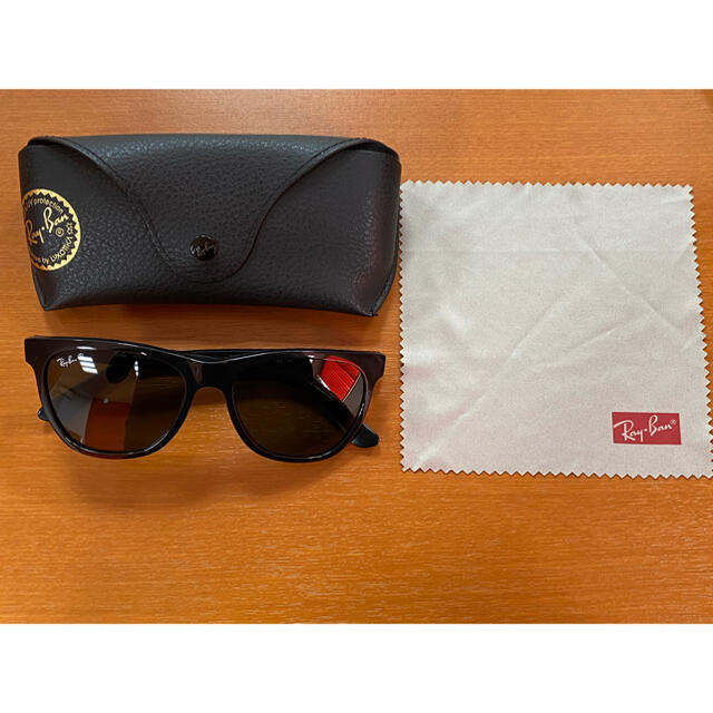 Ray-Ban(レイバン)のレイバン サングラス RB4184 601/9A メンズのファッション小物(サングラス/メガネ)の商品写真