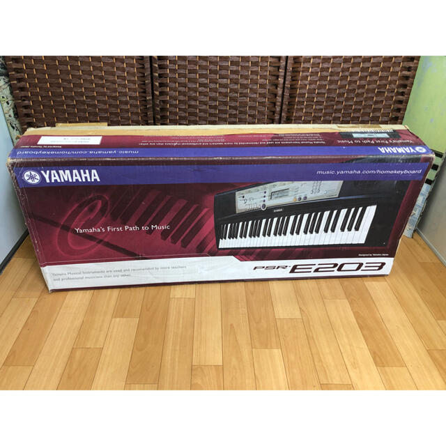 ヤマハ - YAMAHA ポータトーン 電子キーボード 61鍵 PSR-E203の通販 by