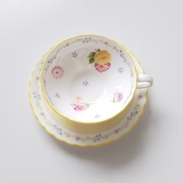 Noritake(ノリタケ)の正規品ジュヌフレール ティーカップ＆ソーサー🌼 インテリア/住まい/日用品のキッチン/食器(グラス/カップ)の商品写真