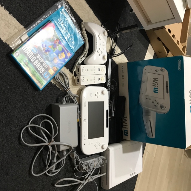 Wii U ベーシックセットproコン+スーパーマリオブラザーズ