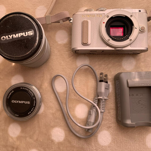 OLYMPUS(オリンパス)のOLYMPUS PEN E-PL8 スマホ/家電/カメラのカメラ(ミラーレス一眼)の商品写真