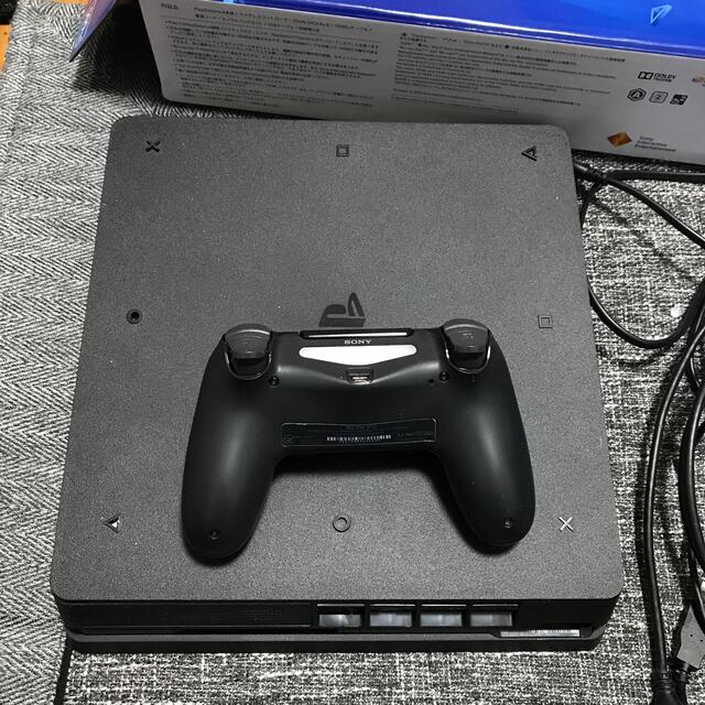 PlayStation4(プレイステーション4)のSONY PlayStation4 本体 CUH-2200AB01 エンタメ/ホビーのゲームソフト/ゲーム機本体(家庭用ゲーム機本体)の商品写真