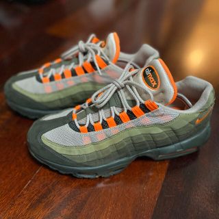 ナイキ(NIKE)の大赤字！！NIKE AIR MAX 95 OG total orange (スニーカー)