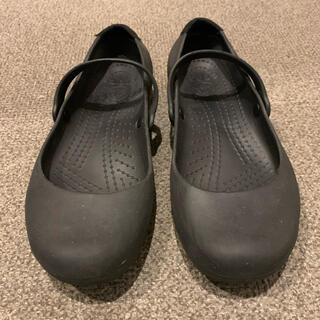 クロックス(crocs)のクロックス　ストラップ付きフラットシューズ(その他)