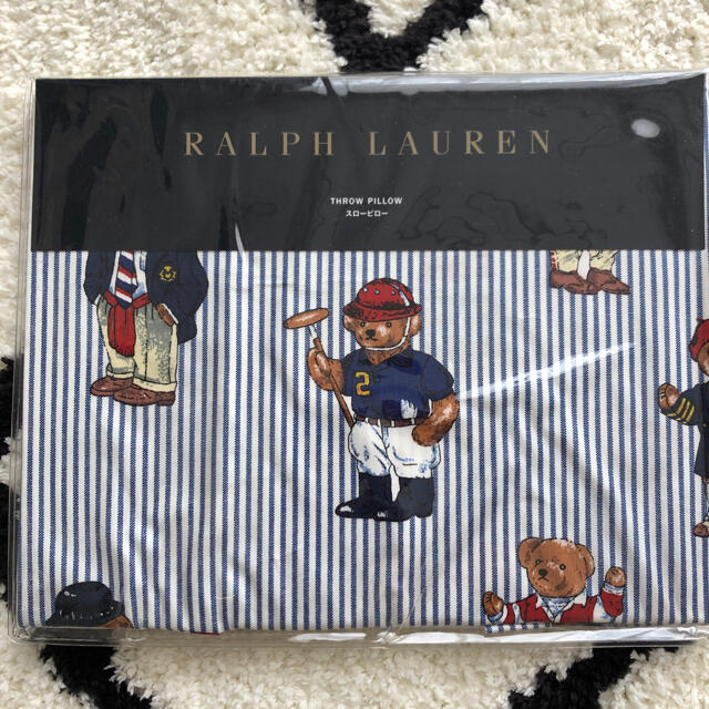 Ralph Lauren(ラルフローレン)の最終価格！ラルフローレン　ポロベア　クッションカバー インテリア/住まい/日用品のインテリア小物(クッションカバー)の商品写真