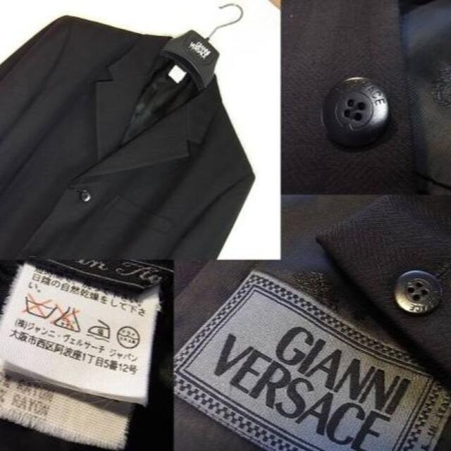 size48☆良品☆ジャンニヴェルサーチ Versace ３釦スーツ ブラック系 2