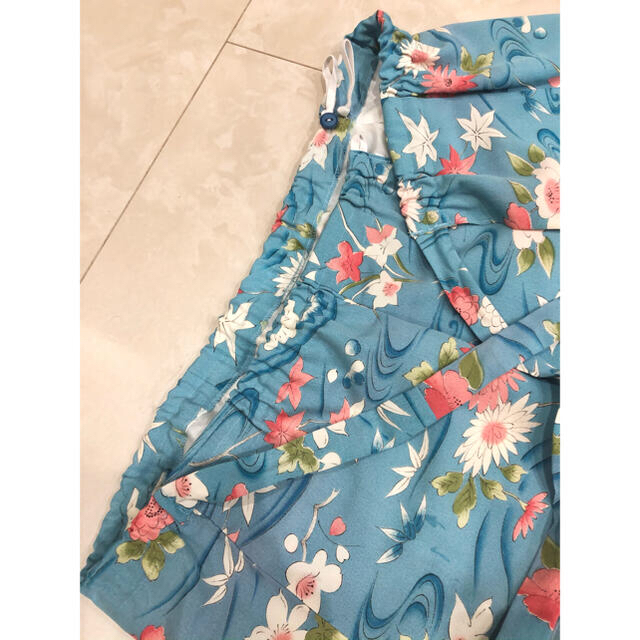 着物リメイク 水流と花々 ショート丈羽織・巻きスカート レディースの水着/浴衣(着物)の商品写真