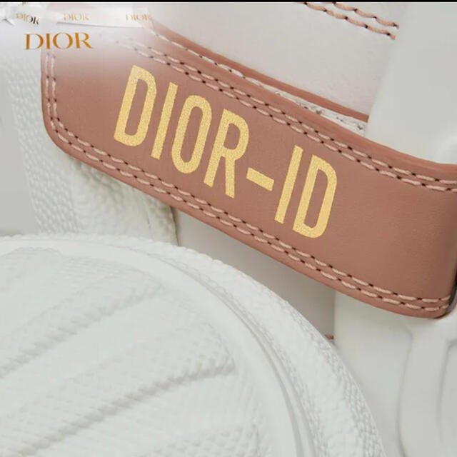 Christian Dior(クリスチャンディオール)のDIORのスニーカー新品です！ レディースの靴/シューズ(スニーカー)の商品写真