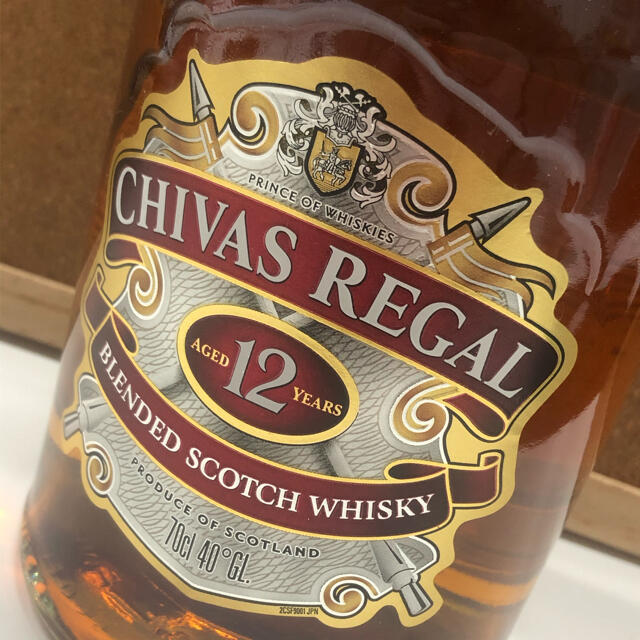 REGAL(リーガル)のCHIVAS REGAL AGED 12 40度 700ml 食品/飲料/酒の酒(ウイスキー)の商品写真