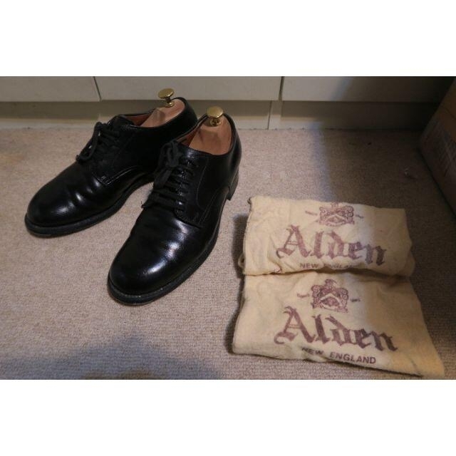 Alden(オールデン)のオールデン プレーントゥ　6.5　黒　Alden　BEAMS別注 メンズの靴/シューズ(ドレス/ビジネス)の商品写真