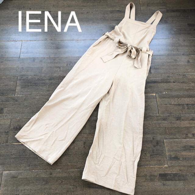 IENA(イエナ)のIENA イエナ　サロペット　ベージュ　フリーサイズ　ワイドパンツ レディースのパンツ(サロペット/オーバーオール)の商品写真