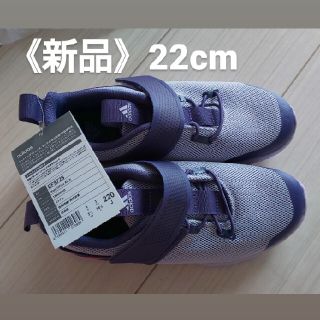 最終値下げ✴️新品未使用adidas子供靴22cm  (スニーカー)