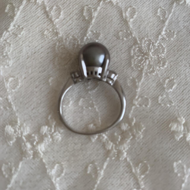 真珠(黒蝶貝)脇石ダイヤモンドプラチナリング レディースのアクセサリー(リング(指輪))の商品写真