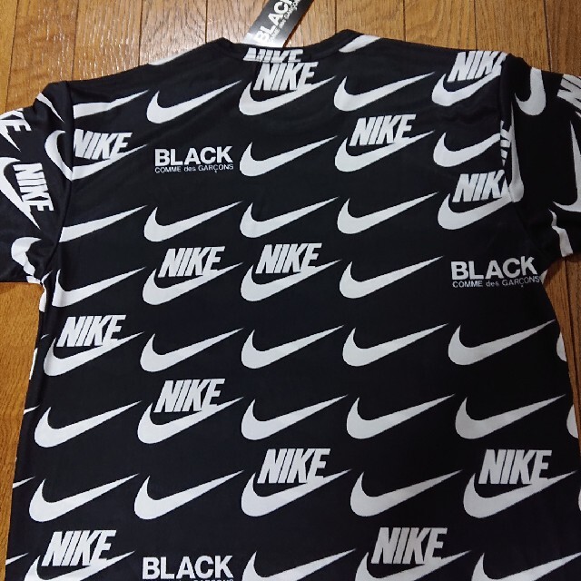 BLACK COMME des GARCONS(ブラックコムデギャルソン)のNike BLACK Conme des Garçons garcons メンズのトップス(Tシャツ/カットソー(半袖/袖なし))の商品写真