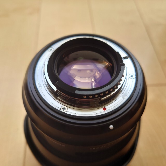 SIGMA(シグマ)のシグマ SIGMA 85mm F1.4 DG　ニコンFマウント用 スマホ/家電/カメラのカメラ(レンズ(単焦点))の商品写真