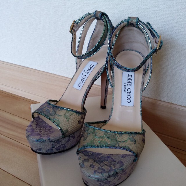 JIMMY CHOO(ジミーチュウ)のsy 様専用✨JIMMY CHOOジミーチュウ⭐レースサンダル３６.5 レディースの靴/シューズ(サンダル)の商品写真