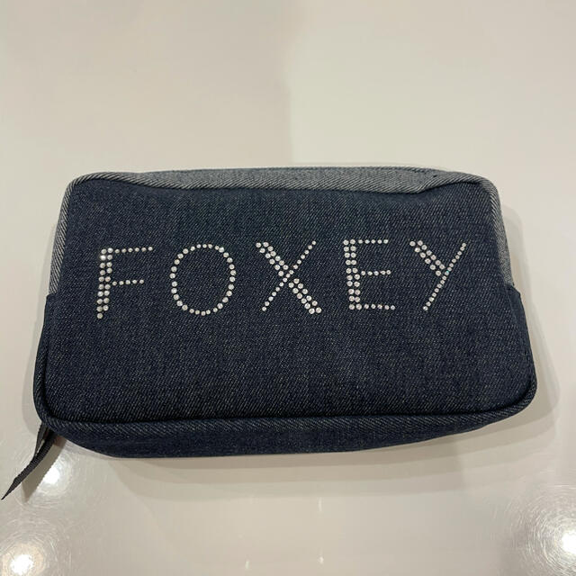 FOXEY(フォクシー)のFOXEY デニムポーチ レディースのファッション小物(ポーチ)の商品写真