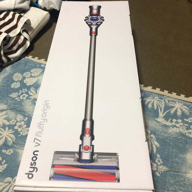 Dyson V7 Fluffy Origin SV11 TI 外箱痛みあり