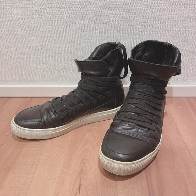 KRIS VAN ASSCHE(クリスヴァンアッシュ)のKRIS VAN ASSCHE ハイカットスニーカー　41 メンズの靴/シューズ(スニーカー)の商品写真