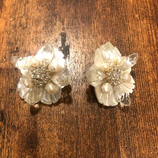 ピアス(ピアス)