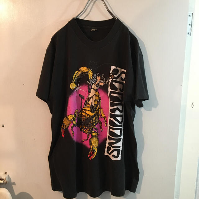 80's スコーピオンズロックバンドTシャツ(M)USAヴィンテージ古着 メンズのトップス(Tシャツ/カットソー(半袖/袖なし))の商品写真
