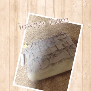 ローリーズファーム(LOWRYS FARM)のlowrys＊新品フリルポーチ♡(ポーチ)