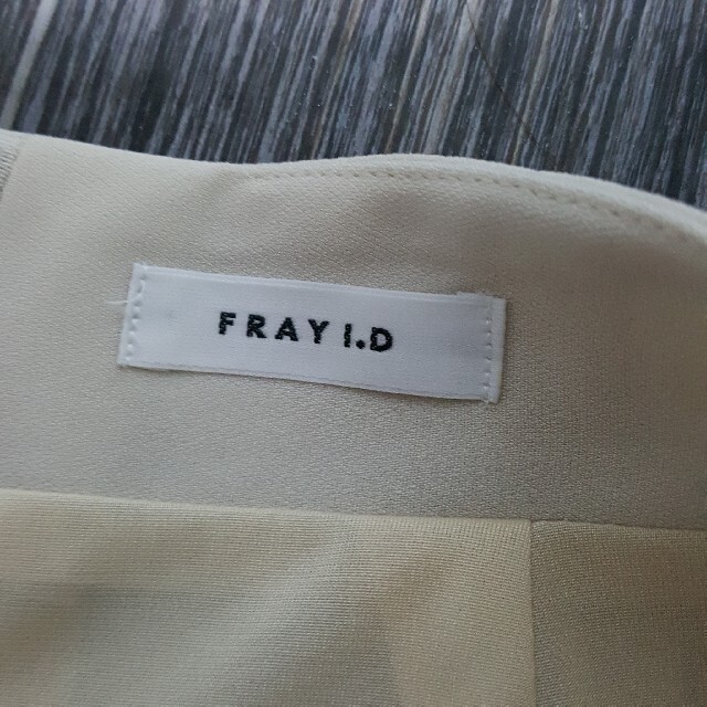 FRAY I.D(フレイアイディー)の☆FRAY.ID フレイアイディー スカート フリル タイト レディースのスカート(ミニスカート)の商品写真