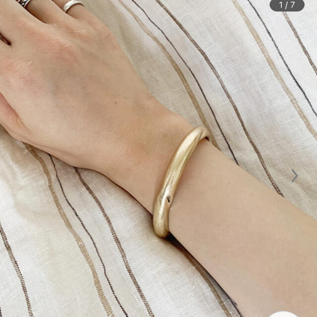 BEAUTYYOUTH UNITED ARROWS - 完売商品✳︎ヴィンテージメタルバングルの通販 by 2点で10%OFF|ビューティアンドユースユナイテッドアローズならラクマ BEAUTYYOUTH UNITED ARROWS - 完売商品✳︎ヴィンテージメタルバングルの通販 by 2点で10%OFF|ビューティアンドユースユナイテッドアローズならラクマ